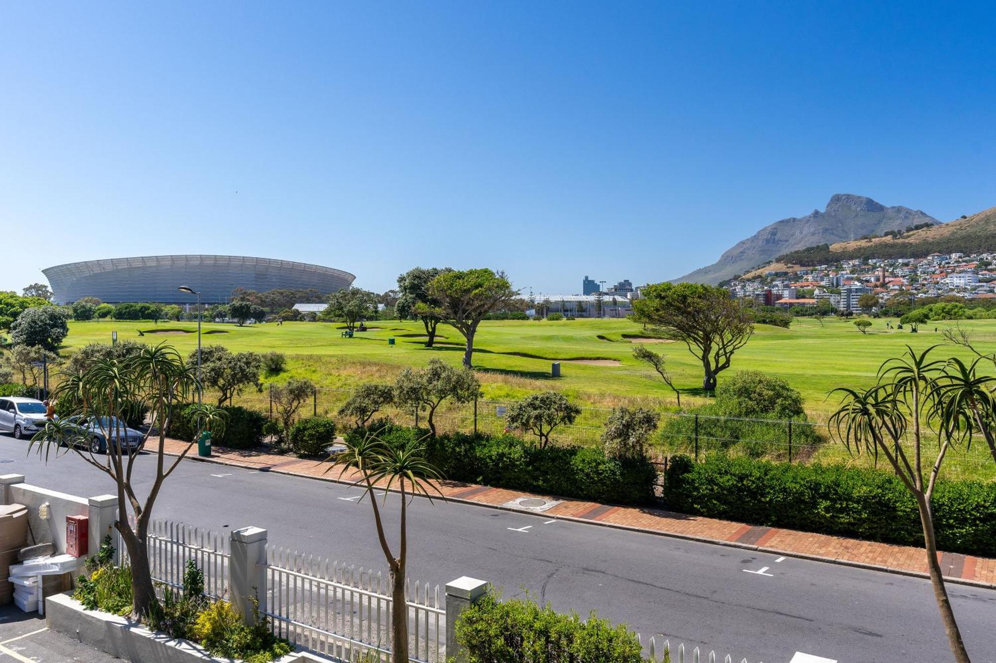 Mouille Point Places - Studios & Apartments Cape Town Oda fotoğraf